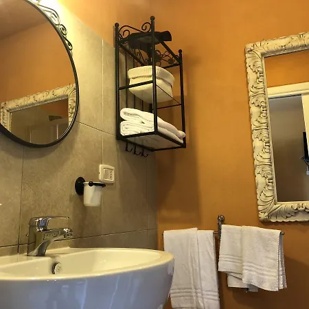 La Della Vecchia *